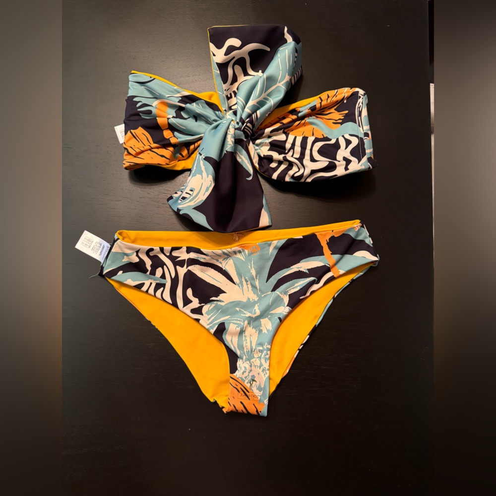 Juan Dios brand new, reversible, bikini, brand new never worn.